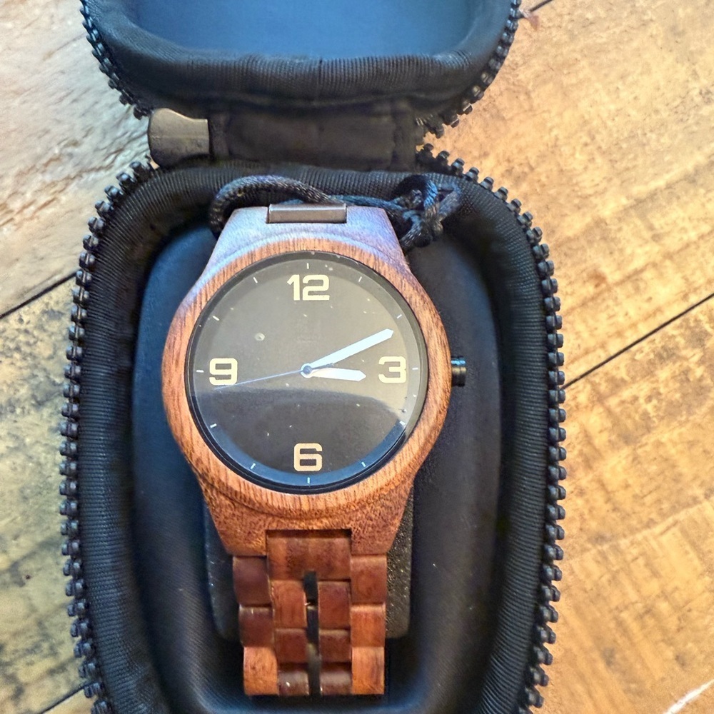 Pono Woodworks Men's Brown Wooden Watch Case - Picture 2 of 4